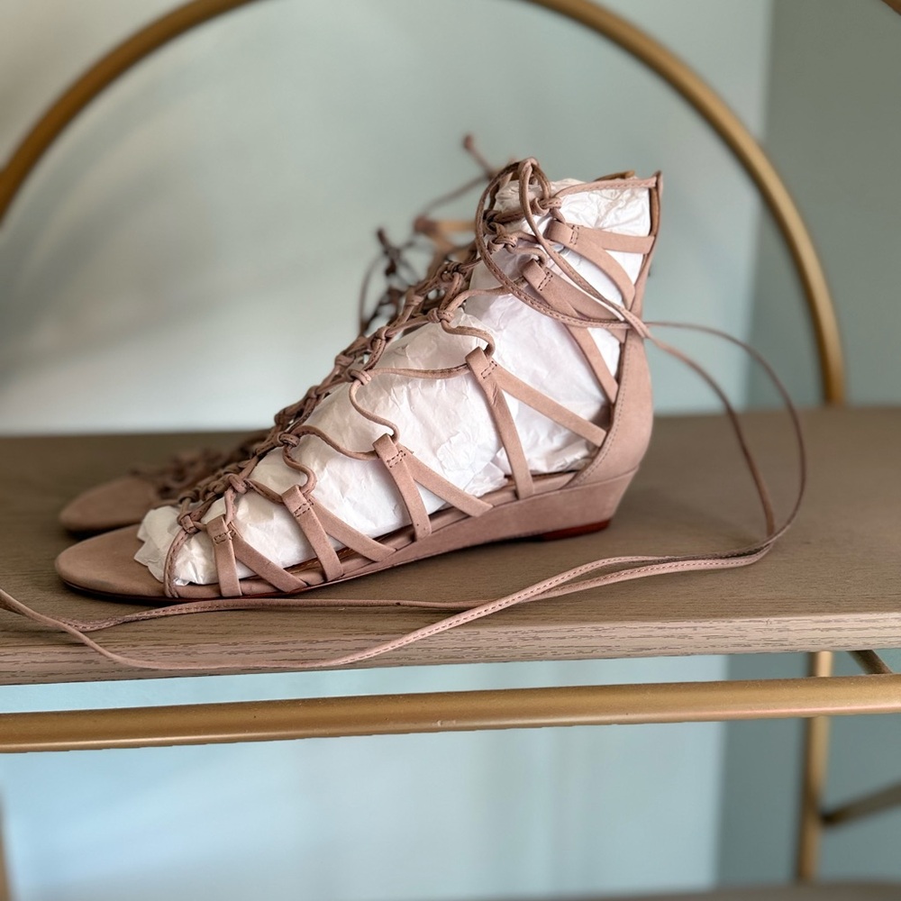 NWOB Lace -Up Gladiator Wedge Sandals in Tan